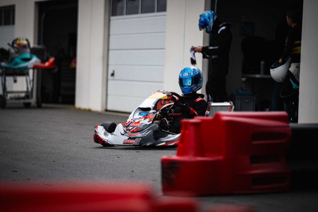 Kartfahrer kurz vor dem Start